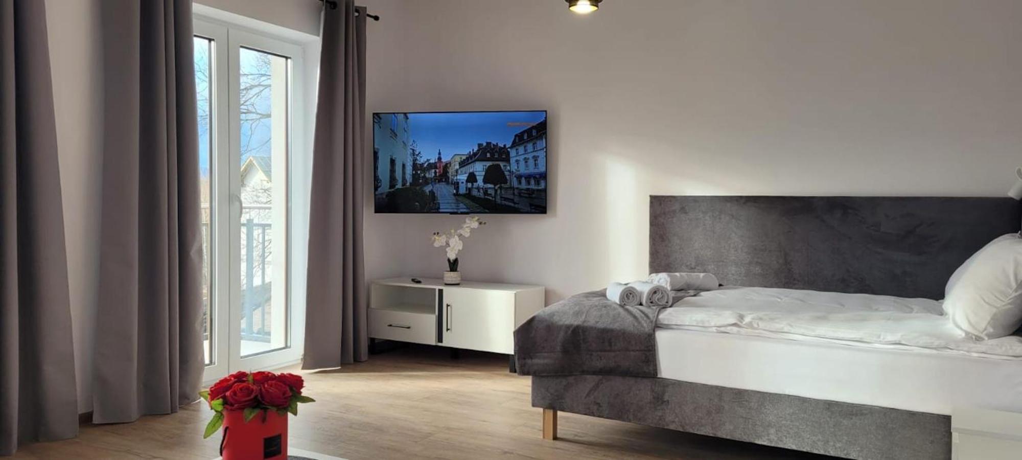 Kolorowe Cieplice - Apartamenty Z Widokiem Na Karkonosze Jelenia Góra Zewnętrze zdjęcie